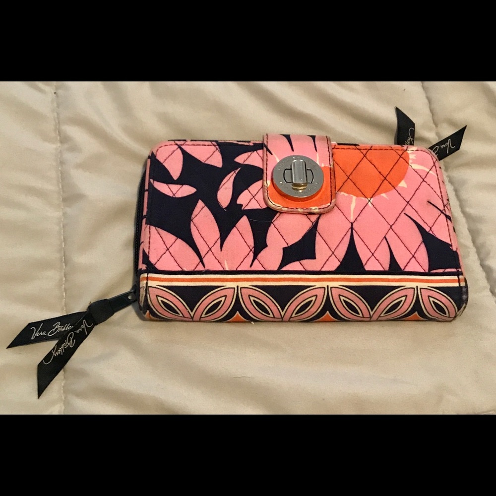 VERA BRADLEY RFID Turnlock Wallet